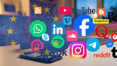 Le projet de directive européenne prévoit un blocage des réseaux sociaux et chatbots IA pour les jeunes de moins de 15 ans.